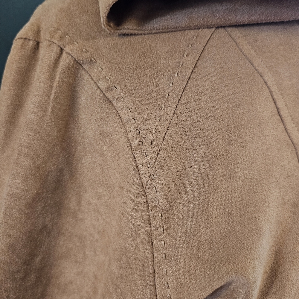 Cabelas Jacket - Picture 2 of 5